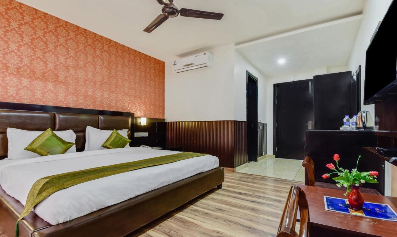 The Vaikunth Hotell Dharamshala Eksteriør bilde
